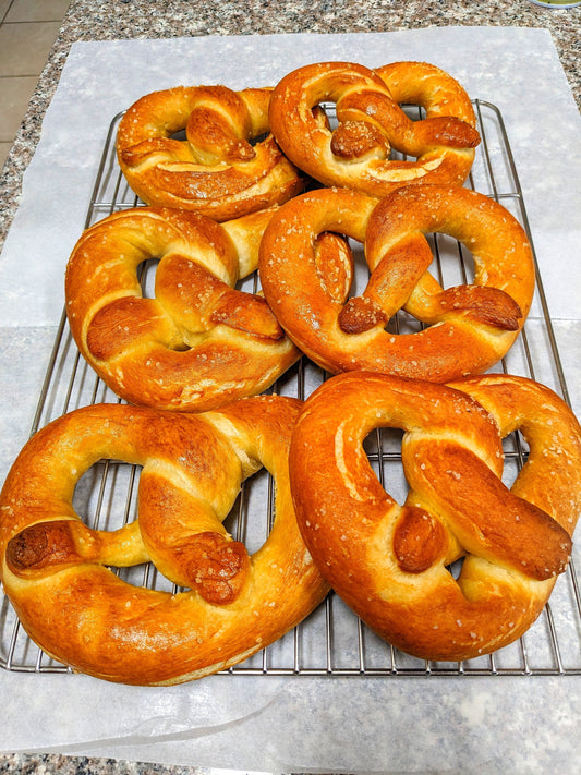 Jumbo soft pretzels individual